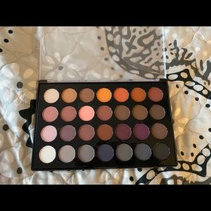 Sephora Makeup - New BH cosmetics Neutrals 28 color shadow palette Sephora Makeup - New BH cosmetics Neutrals 28 color shadow palette